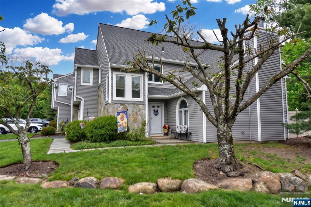 9 Braemar Drive - Photo 1