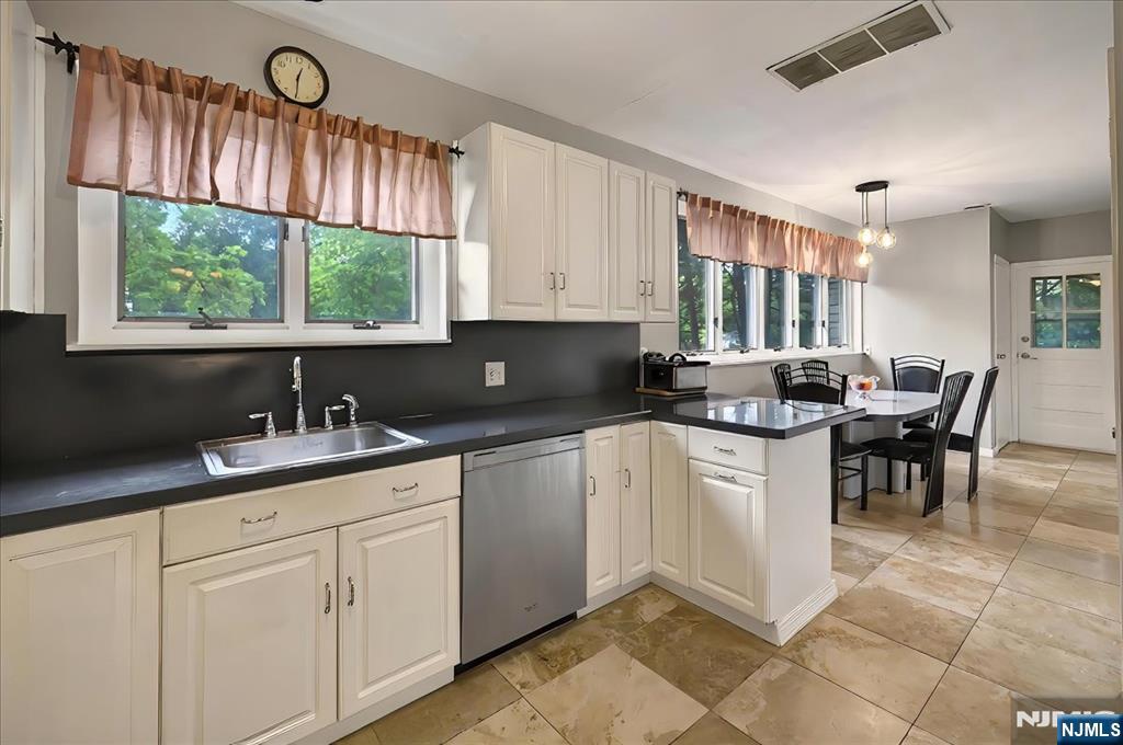 915 Glen Avenue, Twp of Washington, NJ 07676 Listing Photo  14