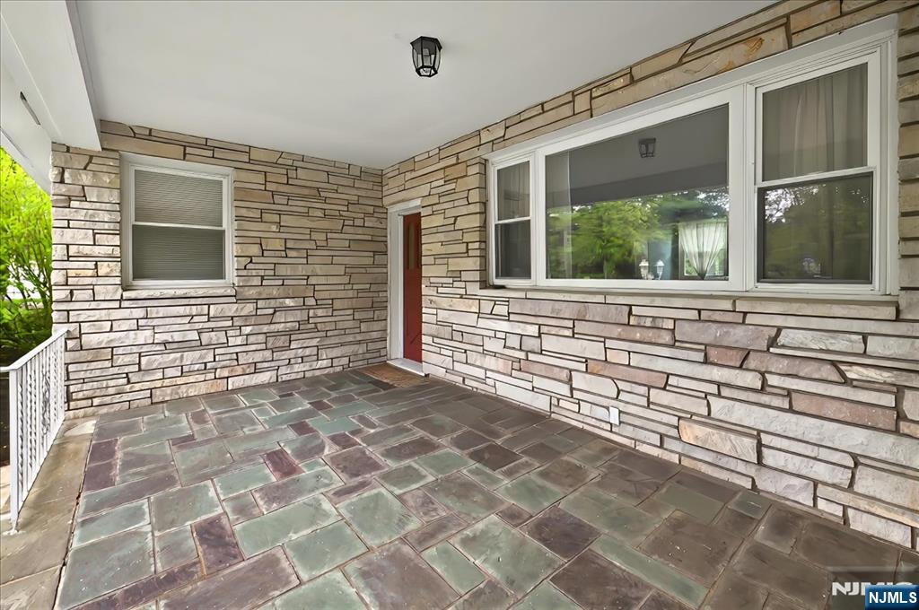 Large entry patio