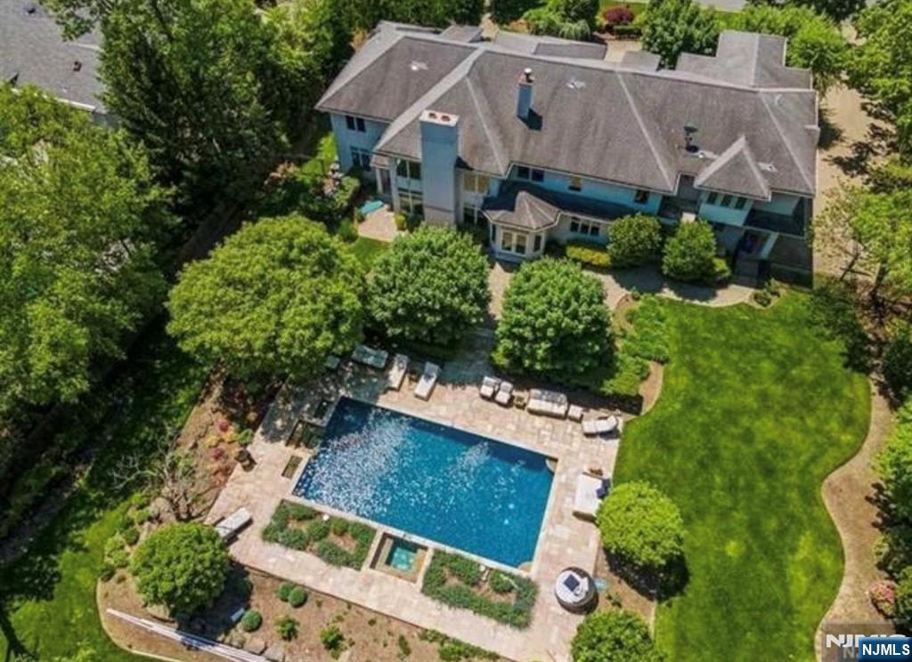 61 Essex Drive - Photo 1