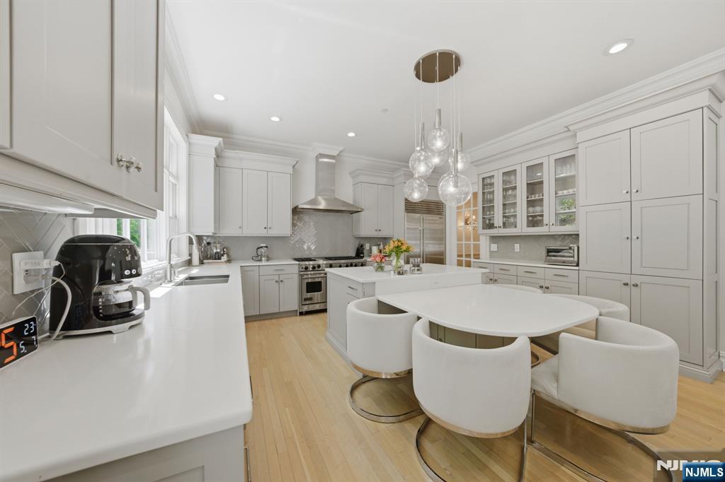 900 Heights Lane — photo 18