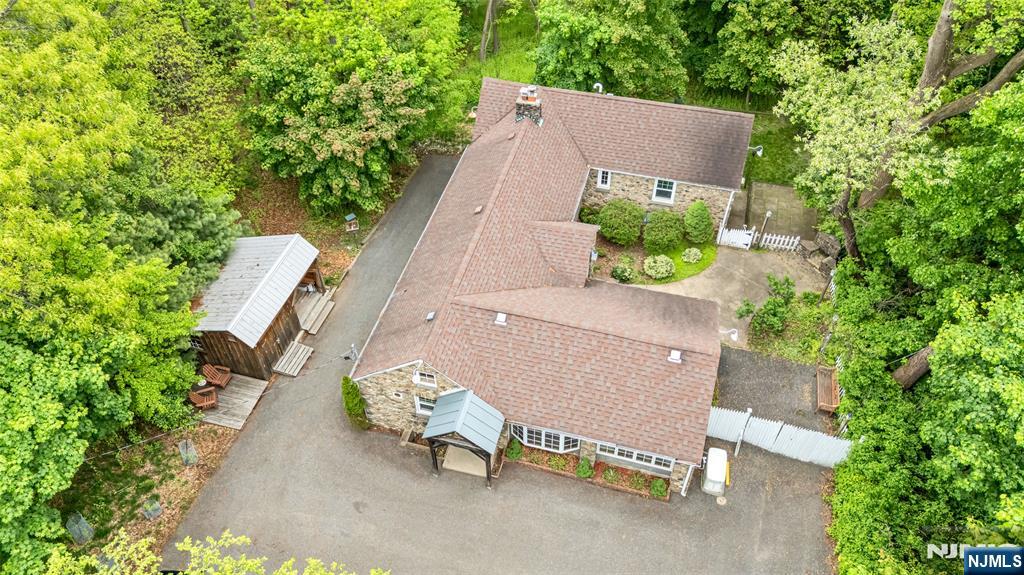 157 Chestnut Ridge Rd, Montvale, NJ 07645
