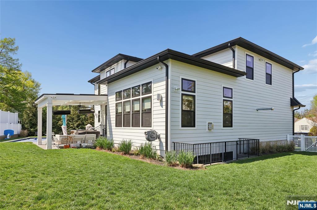 149 Palisade Avenue — photo 34