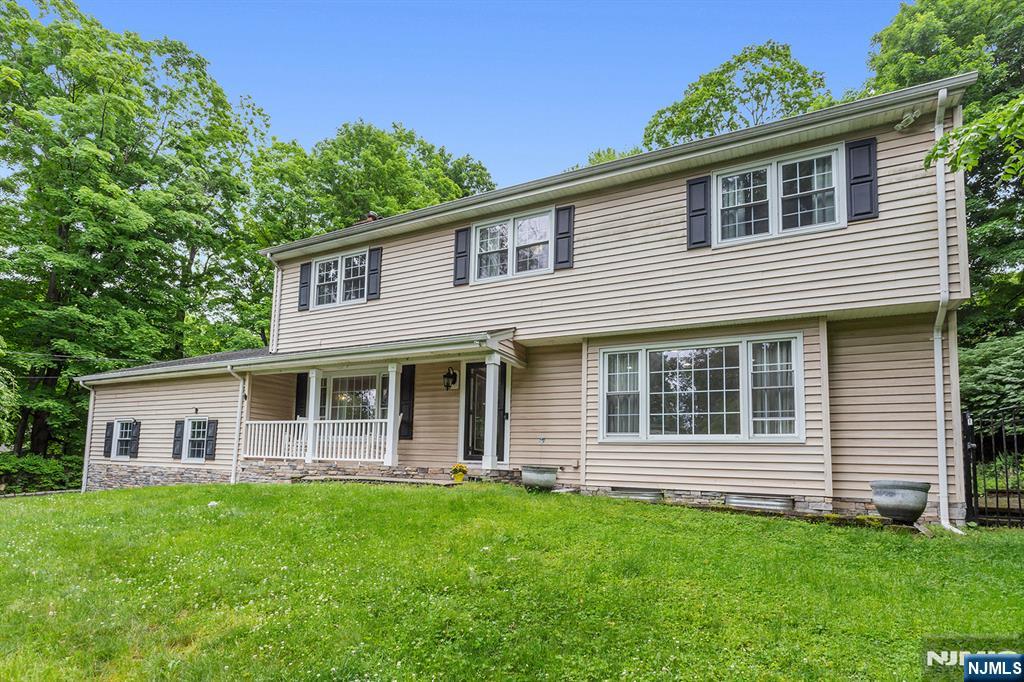 596 Terhune Drive - Photo 3