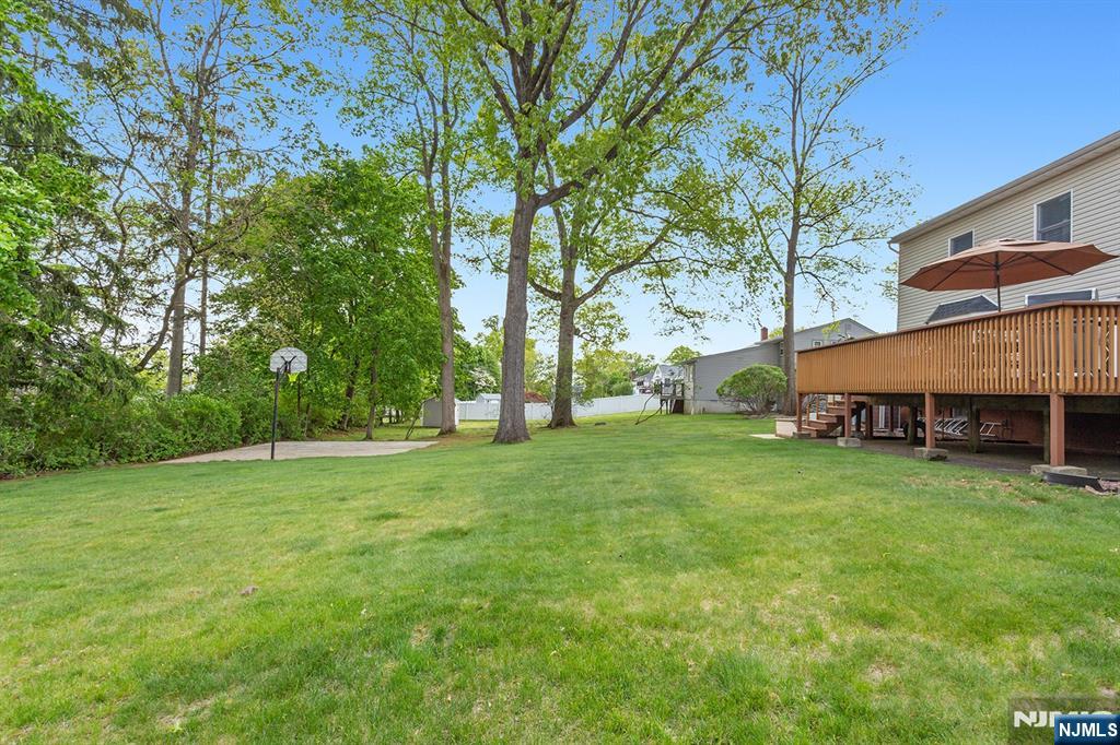 16 Barbara Way, Wayne, NJ 07470 Listing Photo  32