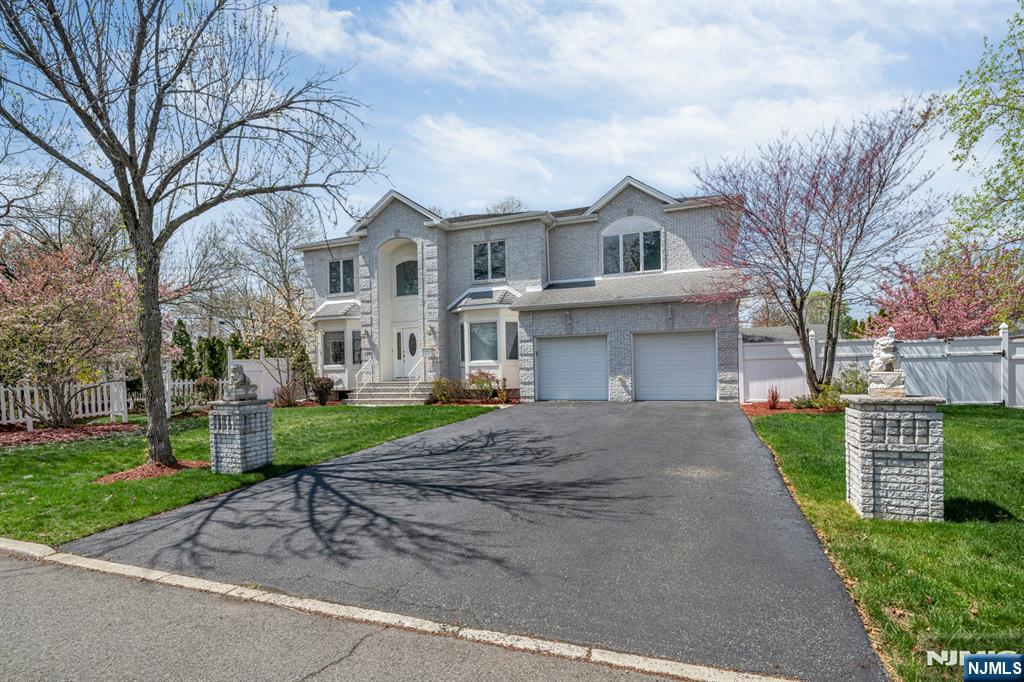 177 Lawson Place - Photo 2