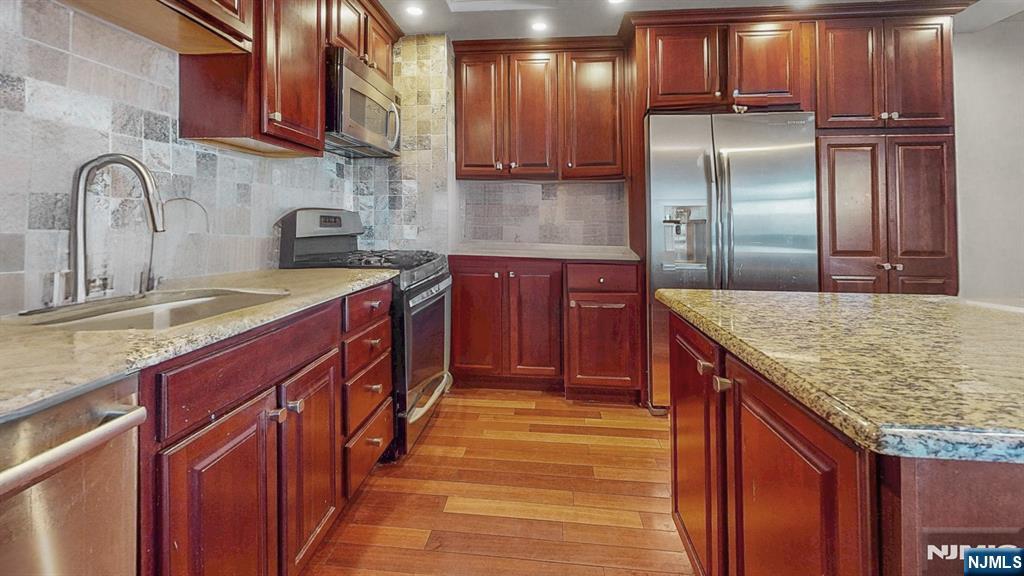 7002 JFK Blvd E 11A - Photo 4