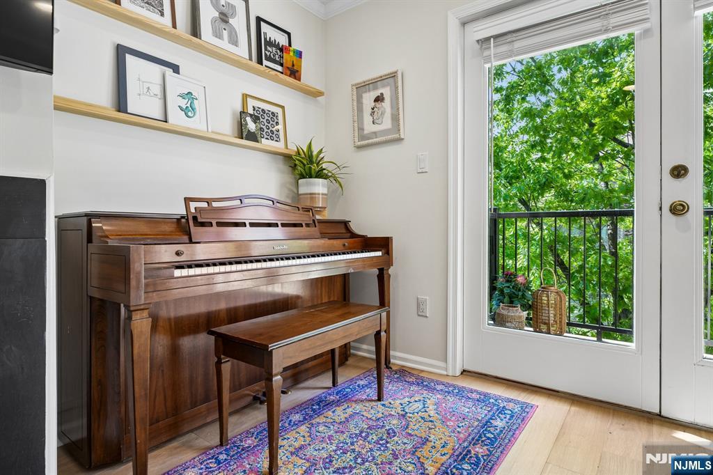 68 Mews Lane #68