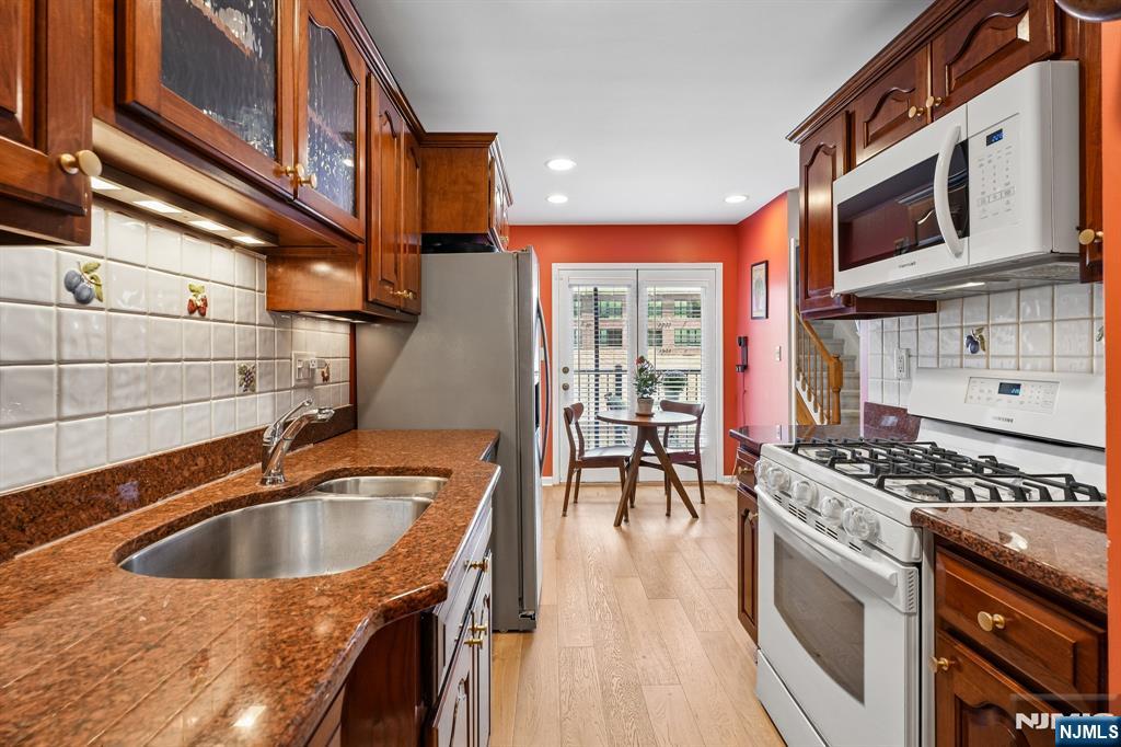 68 Mews Lane #68