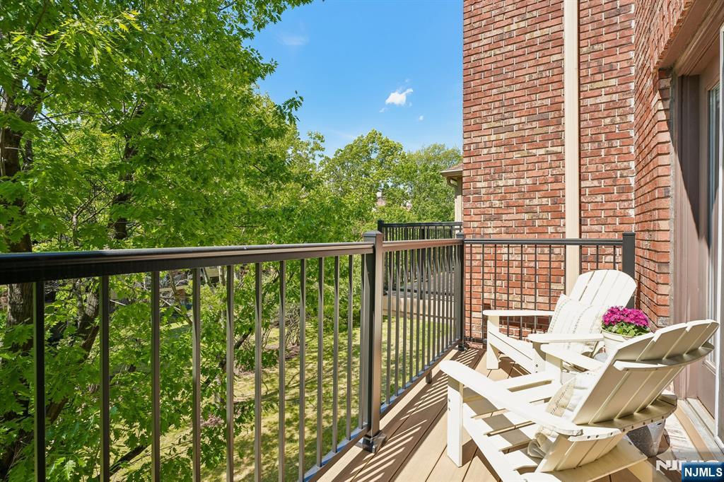 68 Mews Lane #68