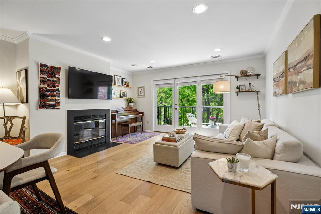 68 Mews Lane #68