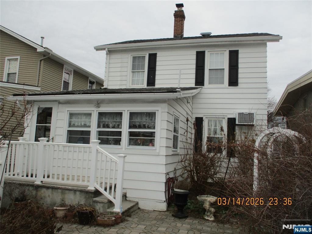 516 Willow Avenue - Photo 2