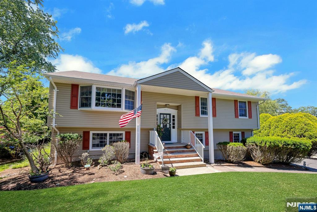 32 Tuscarora Drive - Photo 2