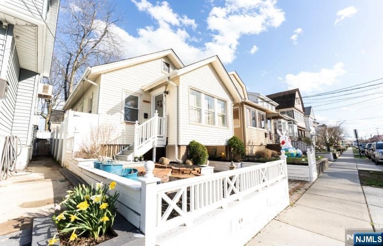 78 Beech Street - Photo 2