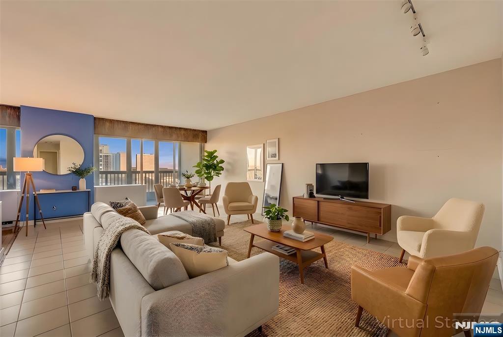 5 Horizon # 907 - Photo 2