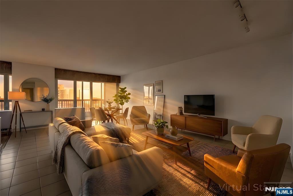 5 Horizon #907, Fort Lee, NJ 07024