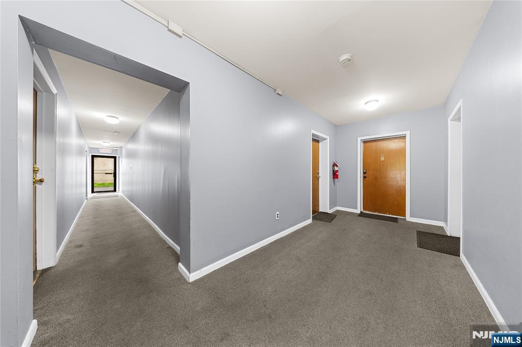 475 Elm 1C - Photo 4