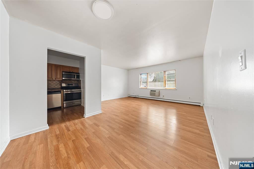 475 Elm 1C - Photo 5