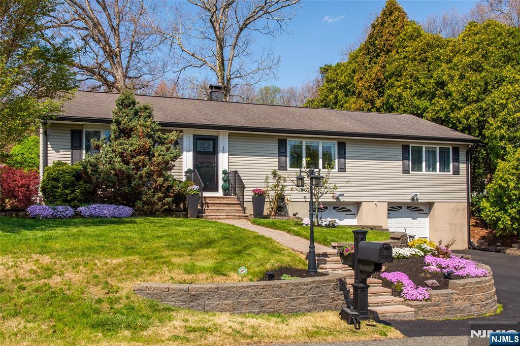 1 Circle Boulevard, West Milford, NJ 07435 Listing Photo  1