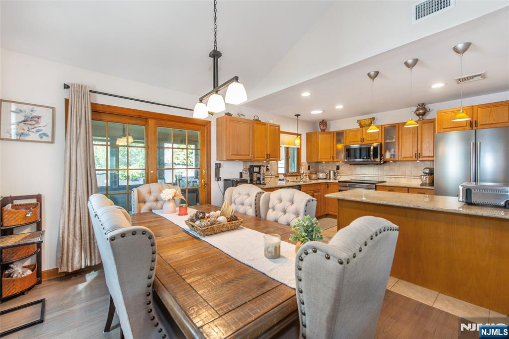 1 Circle Boulevard, West Milford, NJ 07435 Listing Photo  6