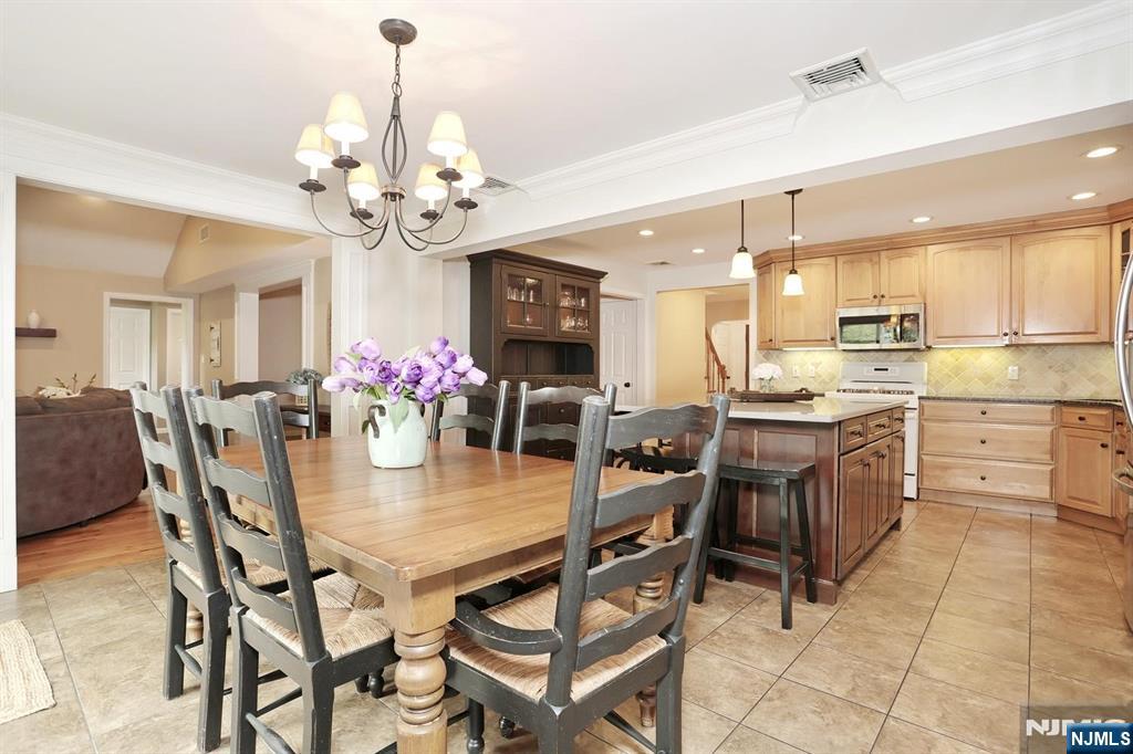 408 Bergen Boulevard — photo 14