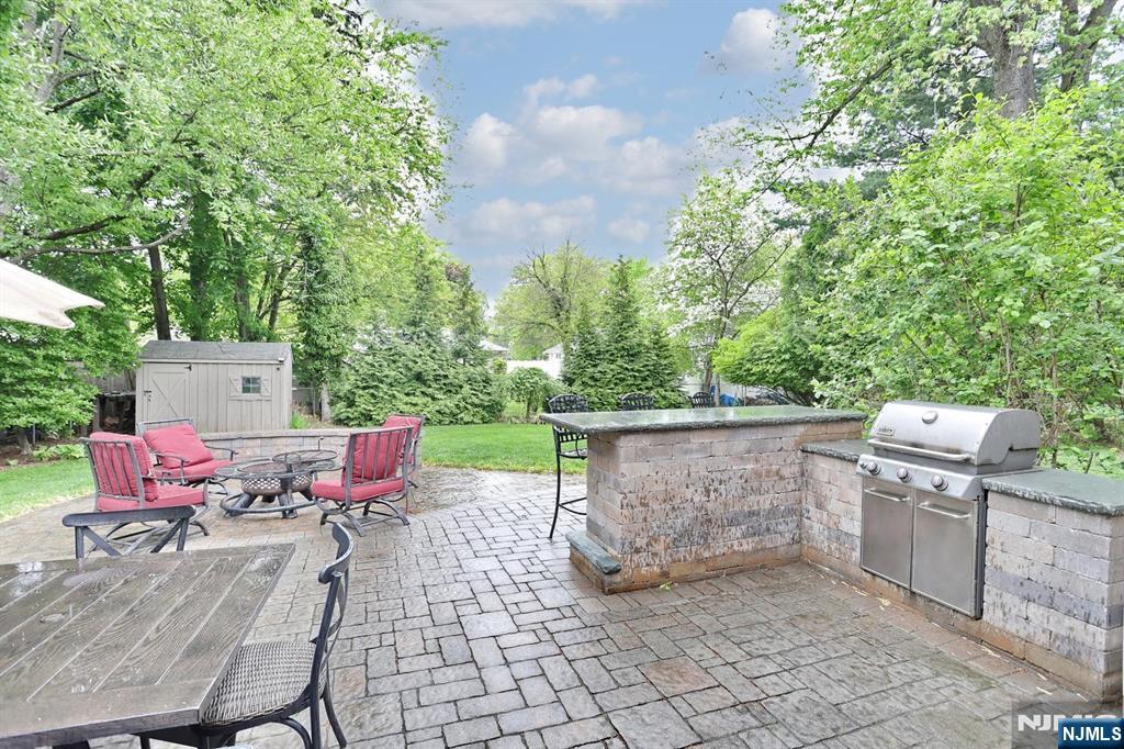 408 Bergen Boulevard — photo 49
