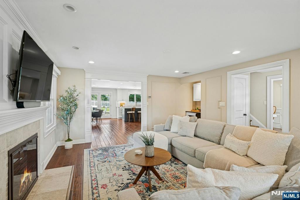 601 Ackerman Avenue - Photo 3