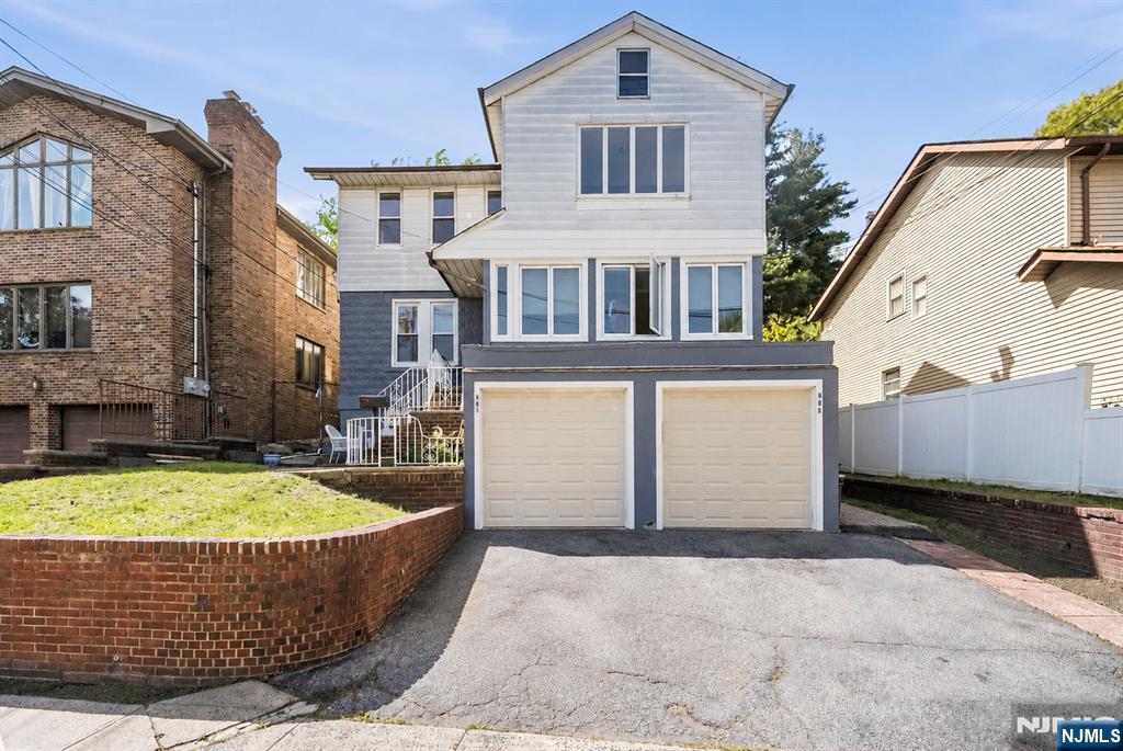 773 Kingsland Avenue - Photo 1