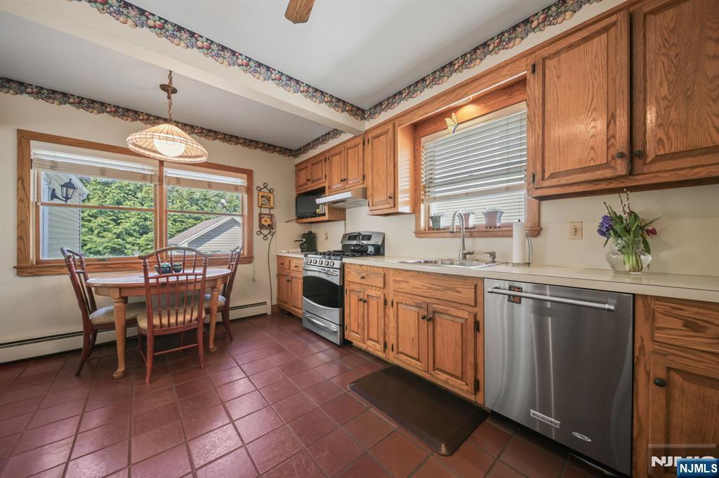 82 Kensington Avenue
