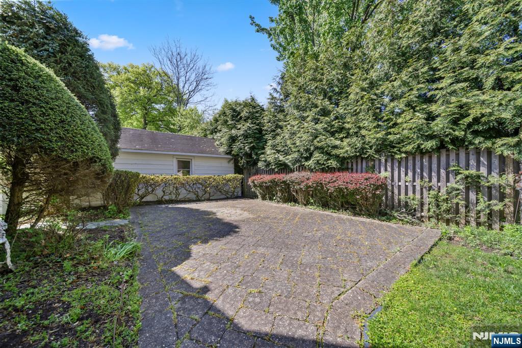 82 Kensington Avenue
