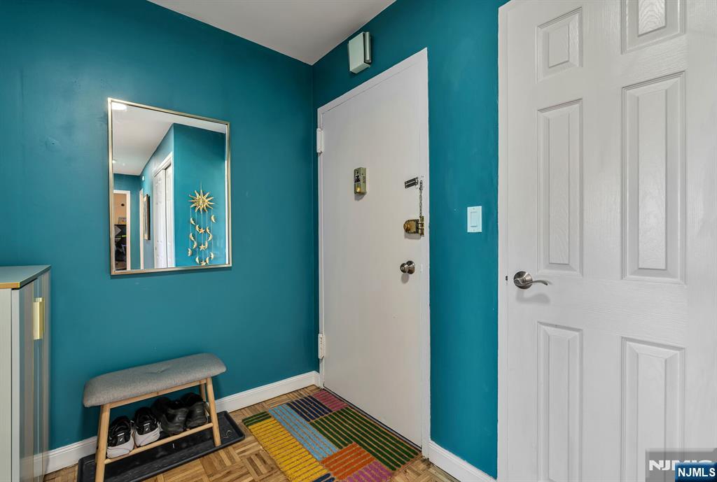 2352 Linwood Ave #6C, Fort Lee, NJ 07024