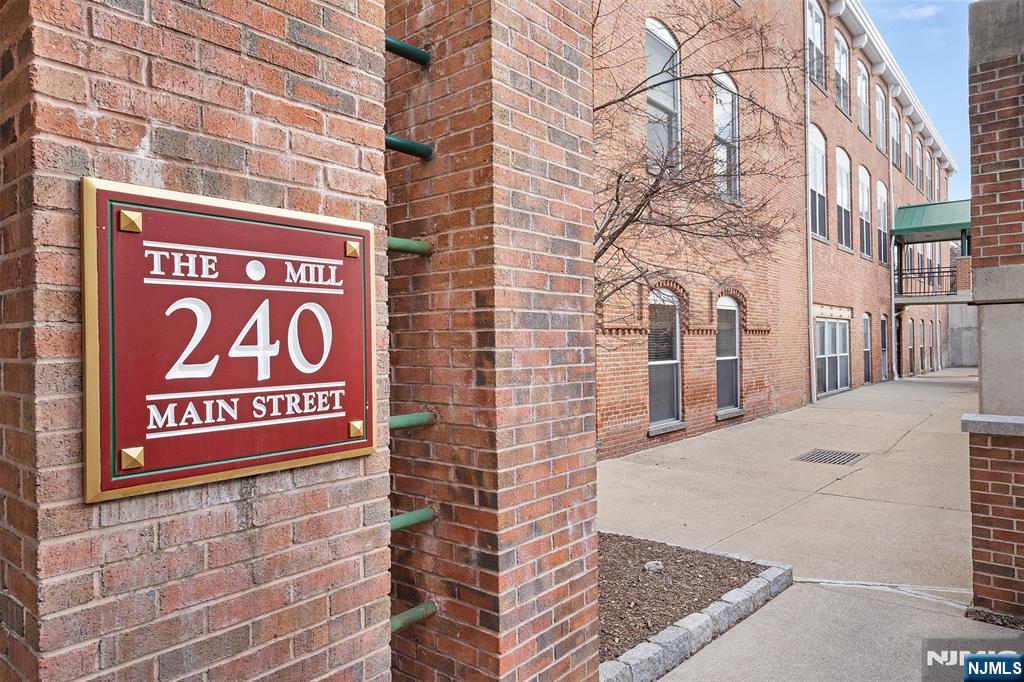 240 Main Street 205 - Photo 1