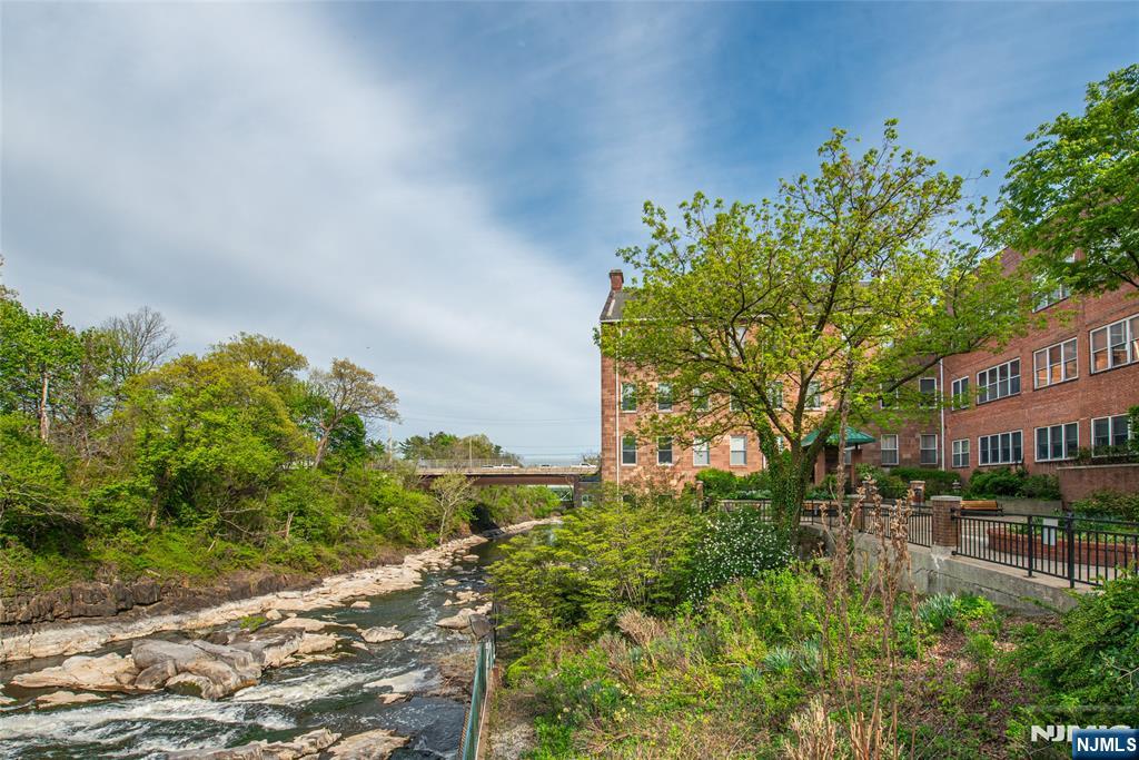 240 Main Street #205
