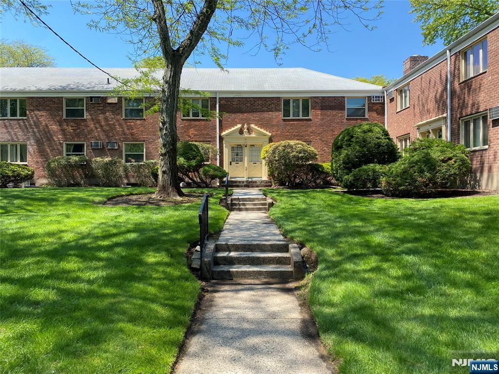 Homes for sale in Bergenfield, NJ | 50 1st #4 B, Bergenfield, NJ 07621 | MLS# 26016256