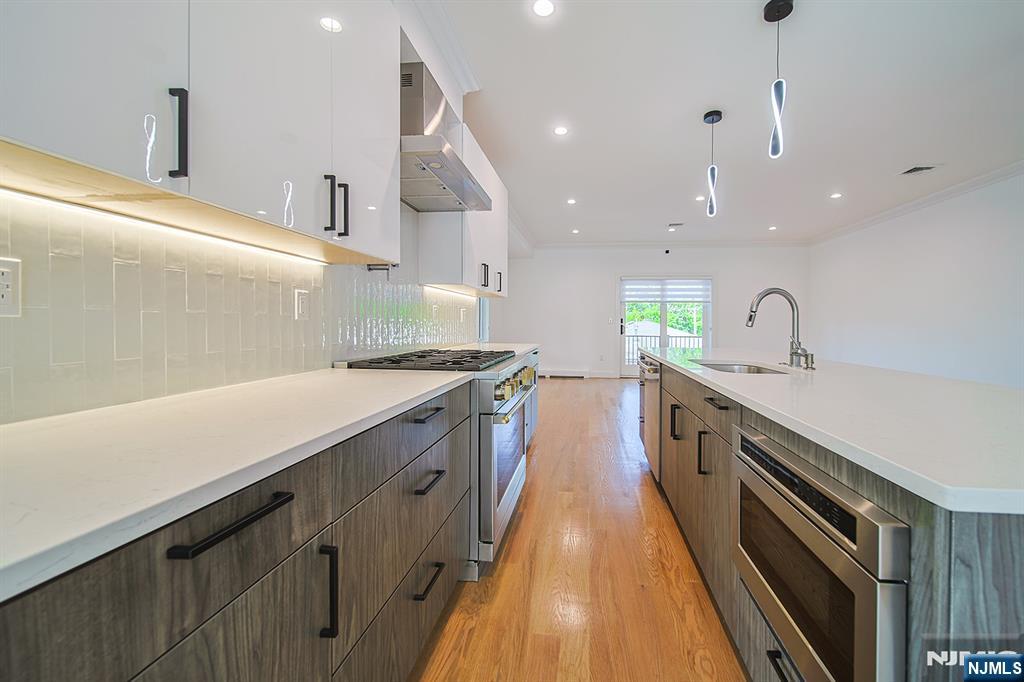 309 7th, #1, Palisades Park, NJ 07650 Listing Photo  15