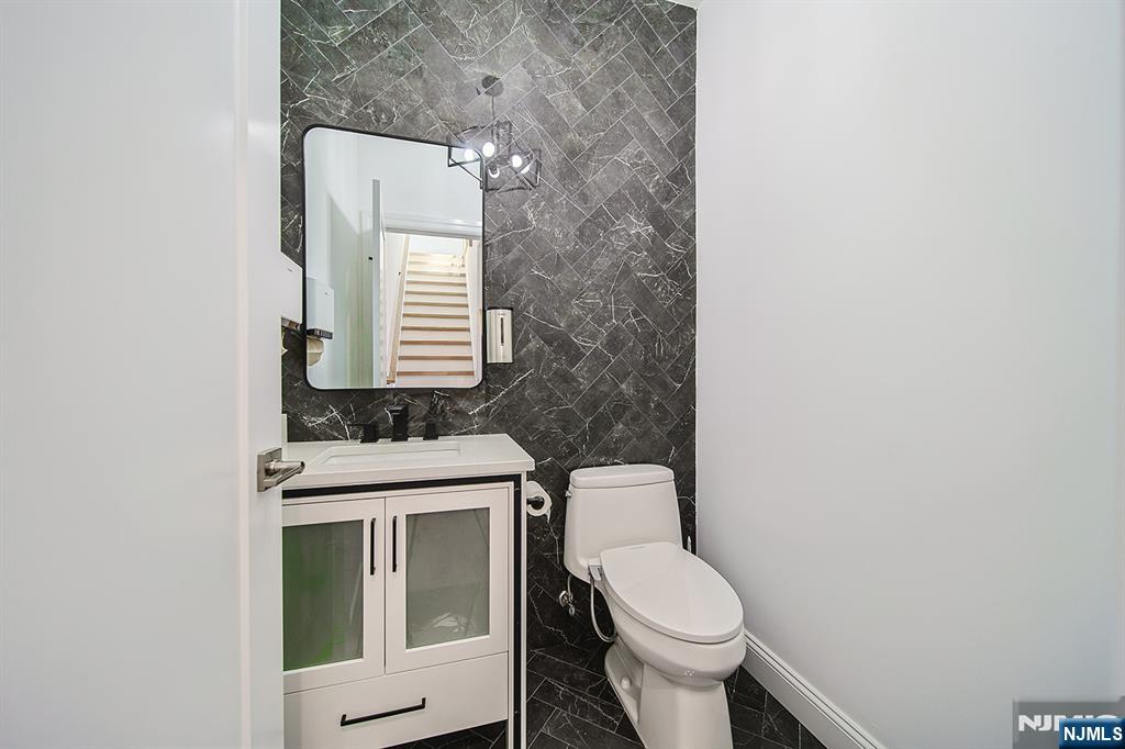 309 7th, #1, Palisades Park, NJ 07650 Listing Photo  25