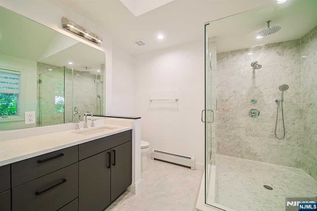 309 7th, #1, Palisades Park, NJ 07650 Listing Photo  31