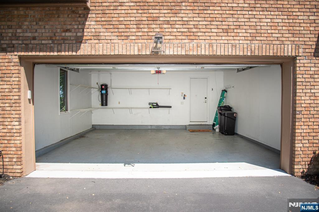 23 Lakeview Drive — photo 38