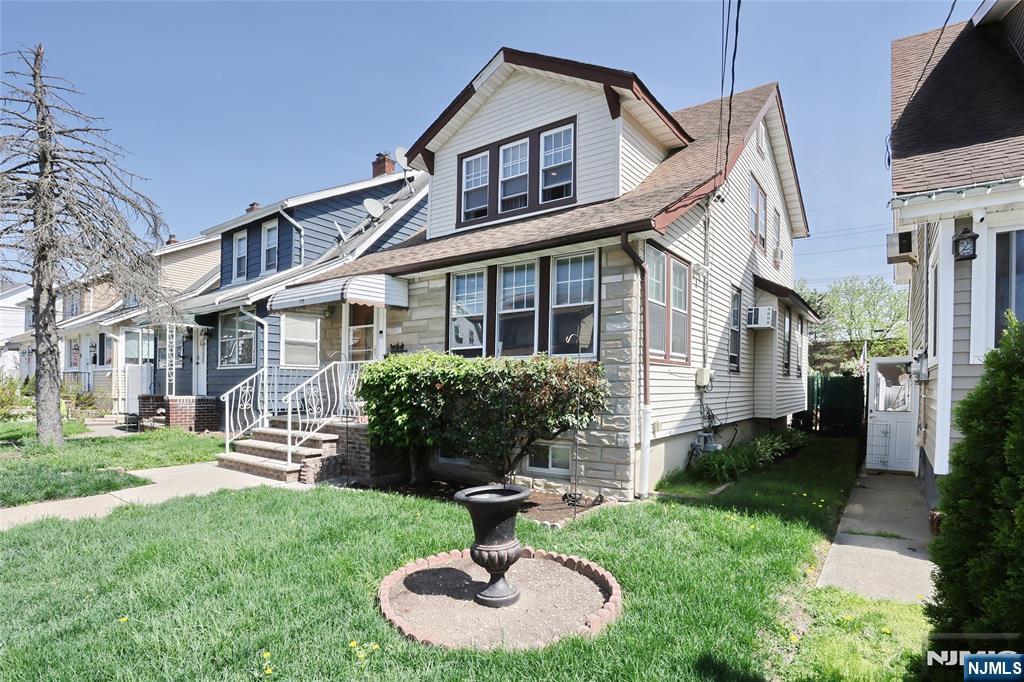 115 Lexington Avenue - Photo 1