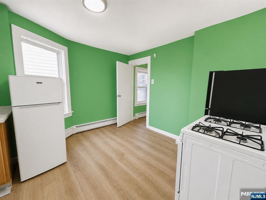 276 Atlantic Street - Photo 2