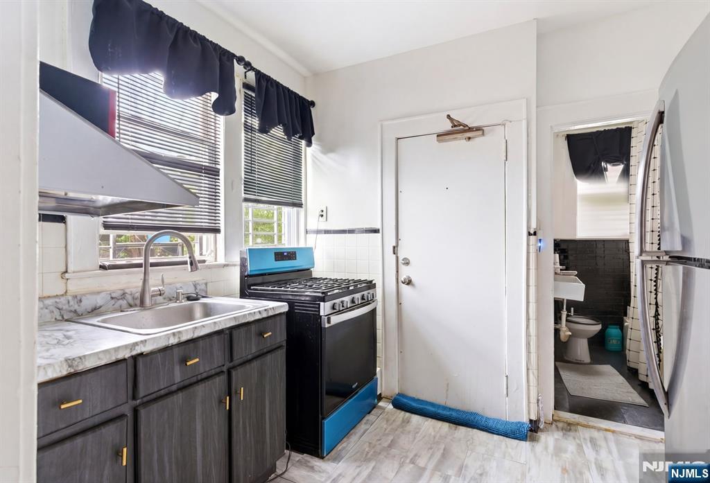 37-39 Lenox Avenue - Photo 4