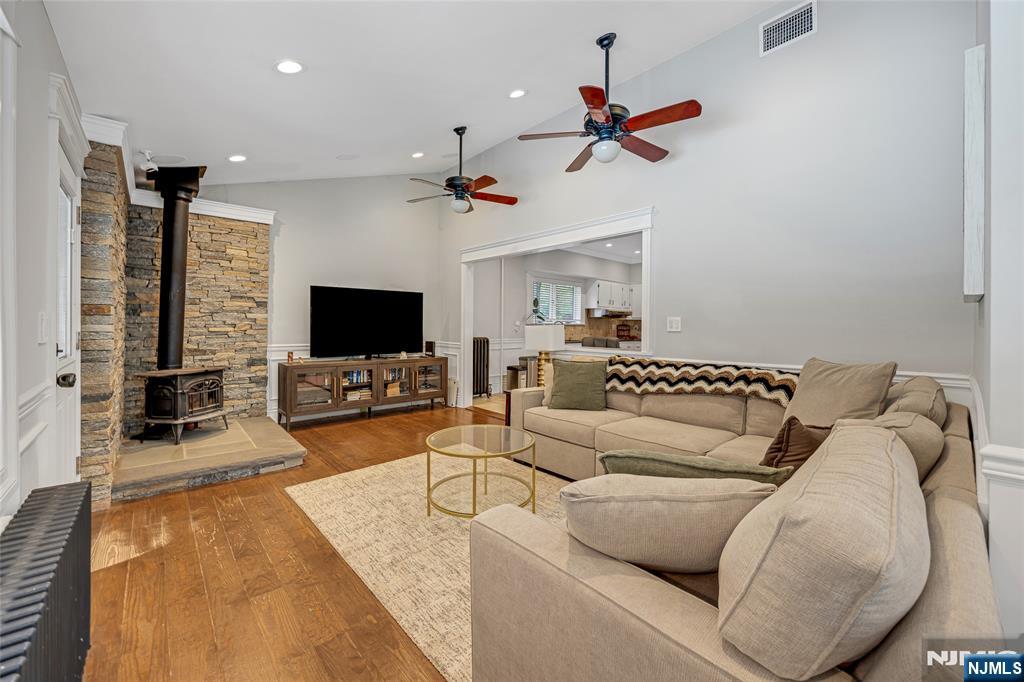 Alt view of great room