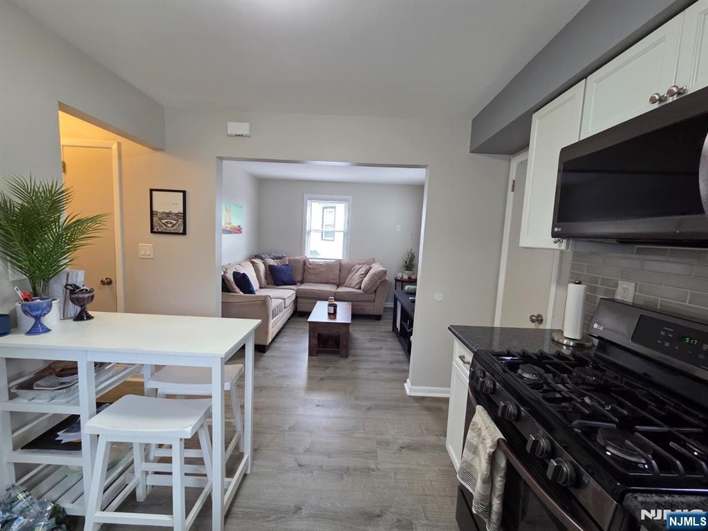 166 Carmita Avenue 2 - Photo 4