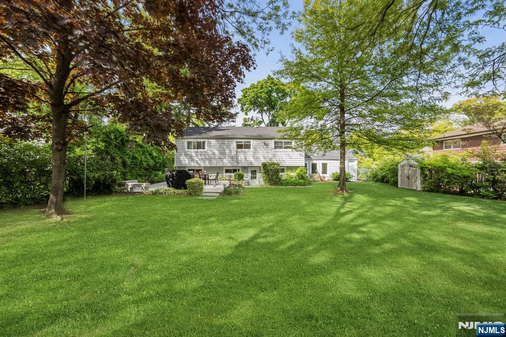 11 Homewood Way — photo 37