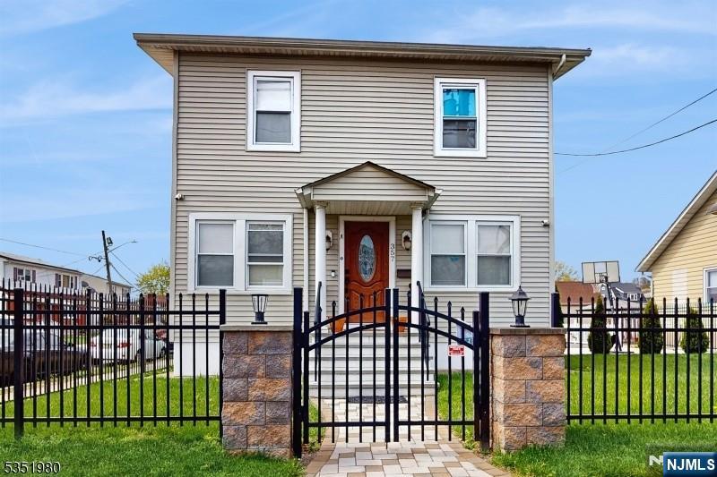 357 Haledon - Photo 1