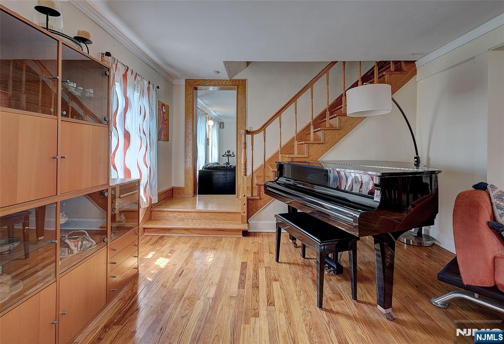 13 Hazel Avenue - Photo 2
