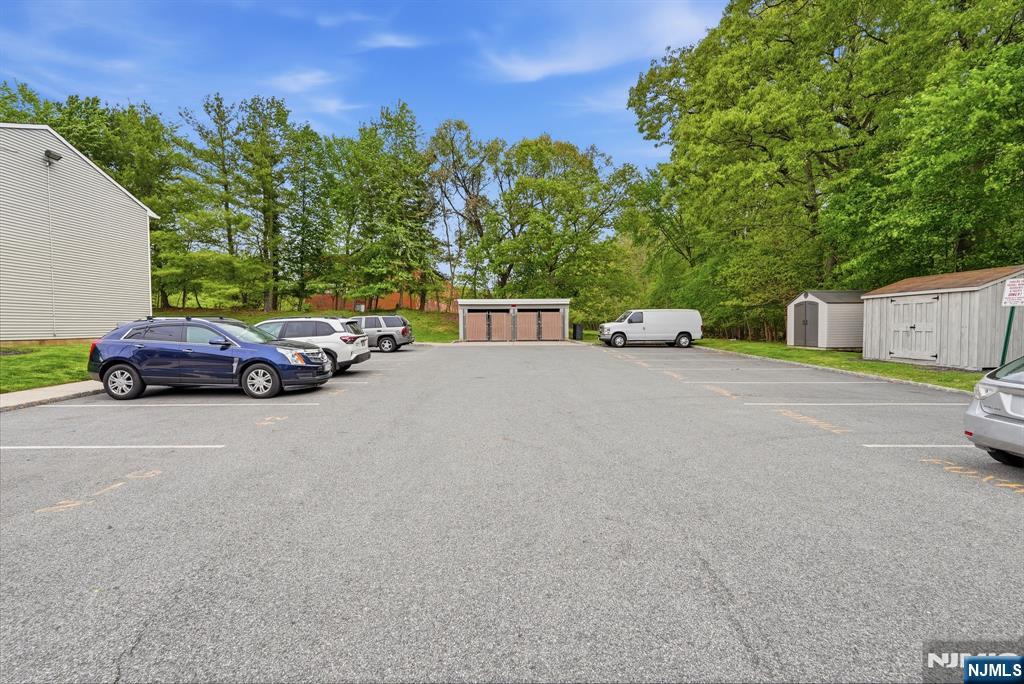 401 Dercole #120, Norwood, NJ 07648