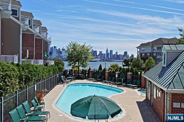 453 Albany, West New York, NJ 07093 Listing Photo  23