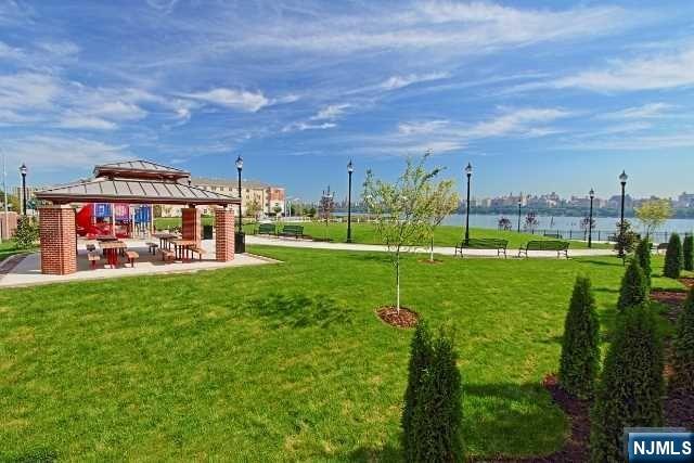 453 Albany, West New York, NJ 07093 Listing Photo  24