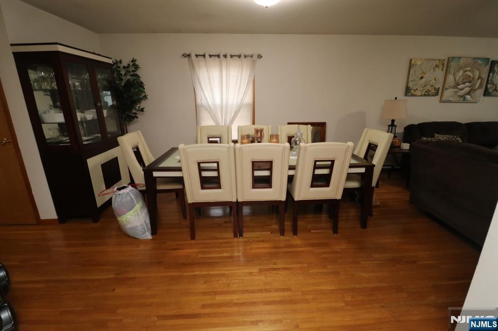 15 Garibaldi Avenue - Photo 3
